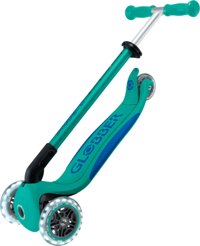 Самокат трехколесный Globber PRIMO FOLDABLE PLUS LIGHTS V2 (2024) изумрудный