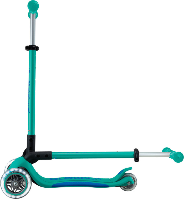 Самокат трехколесный Globber PRIMO FOLDABLE PLUS LIGHTS V2 (2024) изумрудный